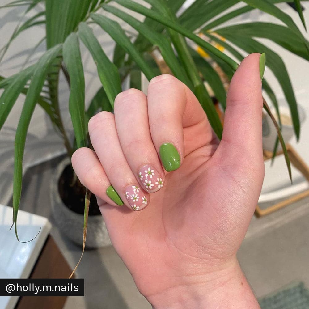 Beautiful olive tree nails : r/Nails