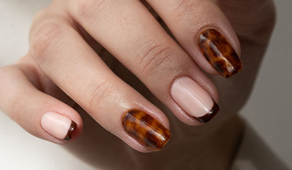 How to apply Blooming Gel for Tortoiseshell nail art - photographed on model in New Zealand