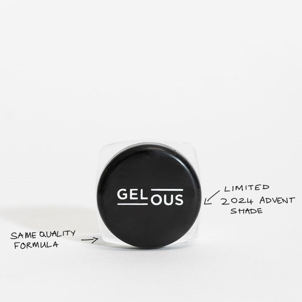 Gelous Imperfect Aurora Chrome Powder gel nail polish - photographed in Australia