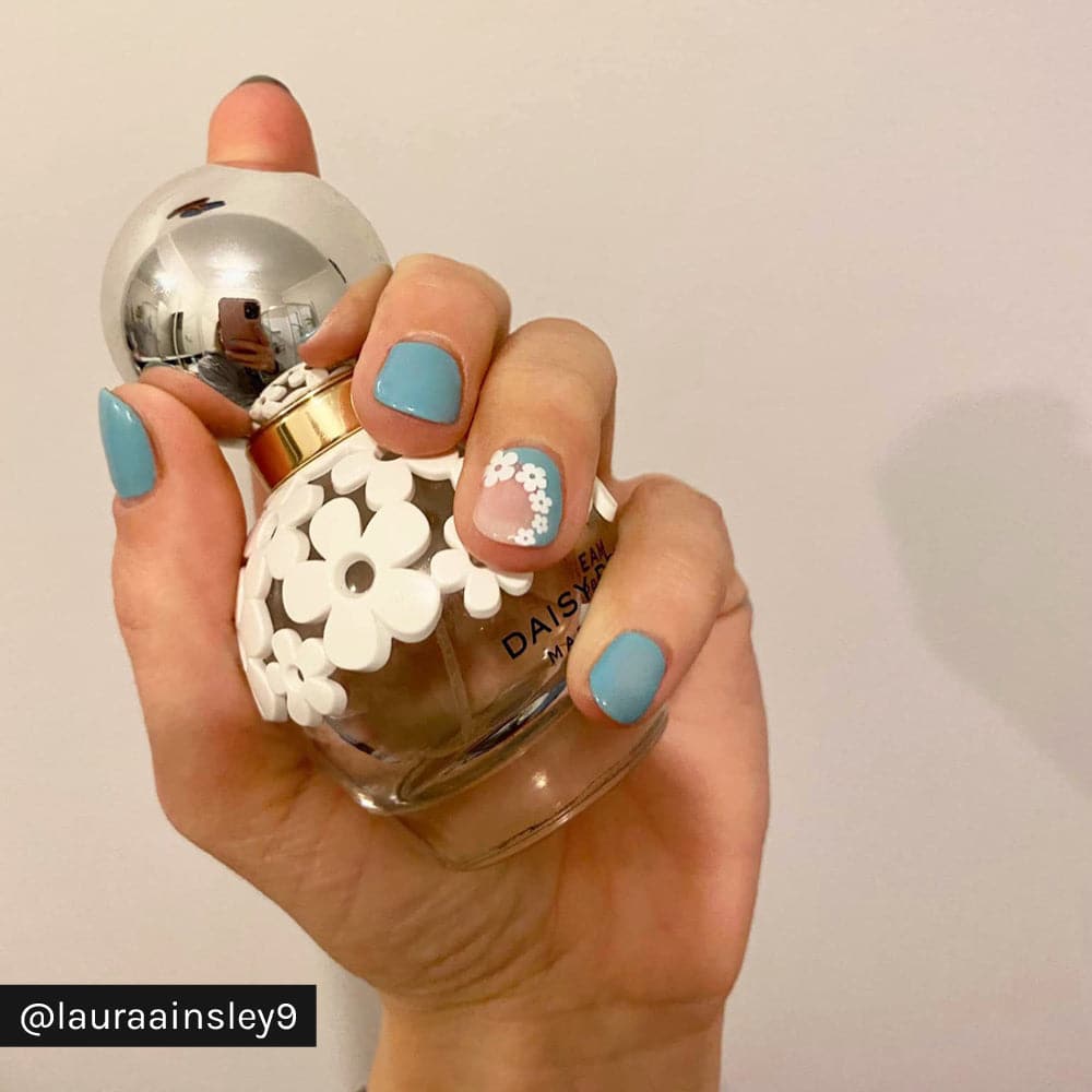 Gelous White Daisies Nail Art Stickers - Instagram Photo